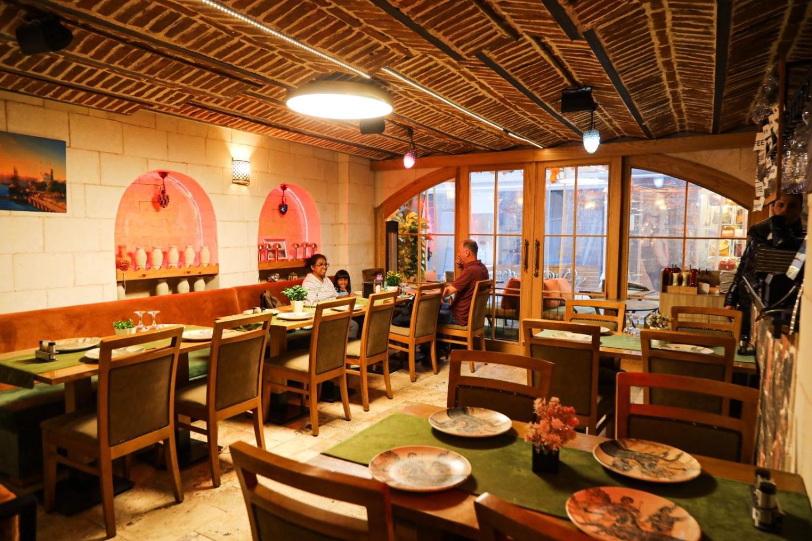 Hatay Hotel, Istanbul